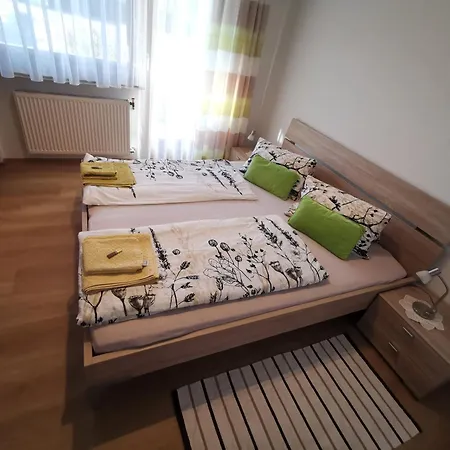 Haus Neurauter 아파트 Mötz