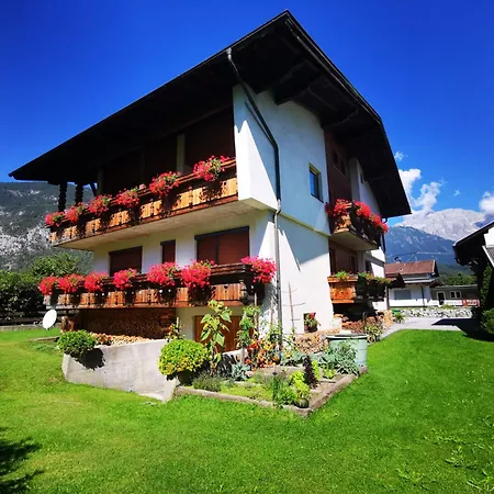 Haus Neurauter Mötz